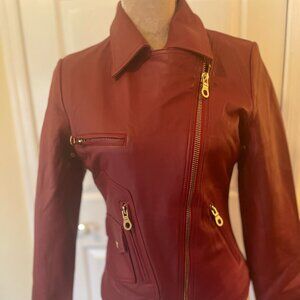 WOMANS NEW-NEVER WORN  DEEP RED LEATHER JACKET- SIZE SMALL
